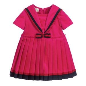 Gucci baby outfit. Fuchsia pleated